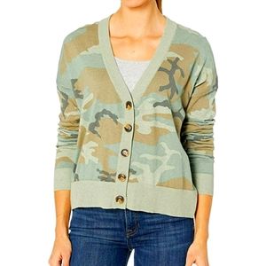 NWT let's hang cardigan from Sanctuary. Green camo print